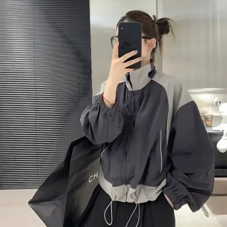 Women Cropped Jacket Oversized Y2k Harajuku Zip Up Windbreaker Korean Streetwear Patchwork Lightweight Jackets Rock Punk Coats